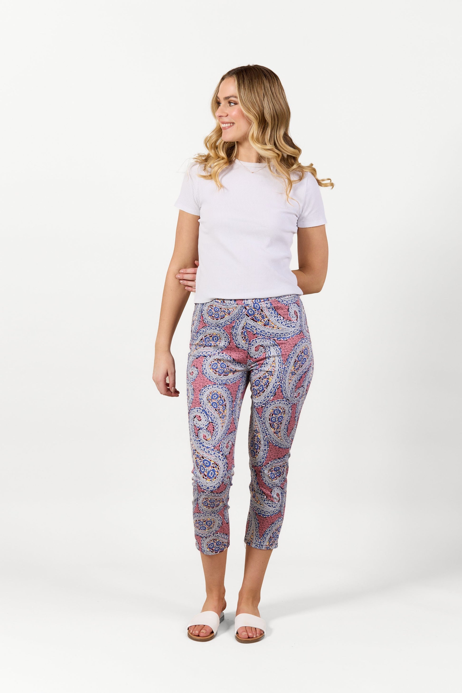 S271LW Paisley - Skinny Leg 7/8 Length Lightweight Pull-On - Vassalli