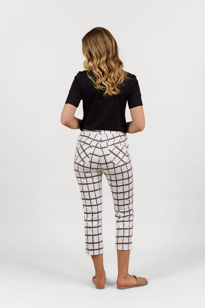 S274LW Chess - Slim Leg 7/8 Length Lightweight Pull-On - Vassalli