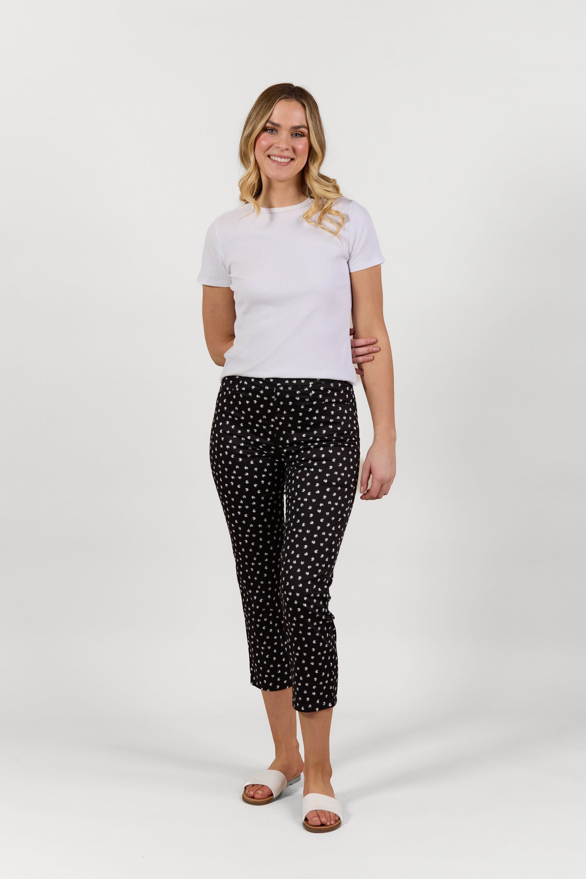 S274LW Mars - Slim Leg 7/8 Length Lightweight Pull-On - Vassalli
