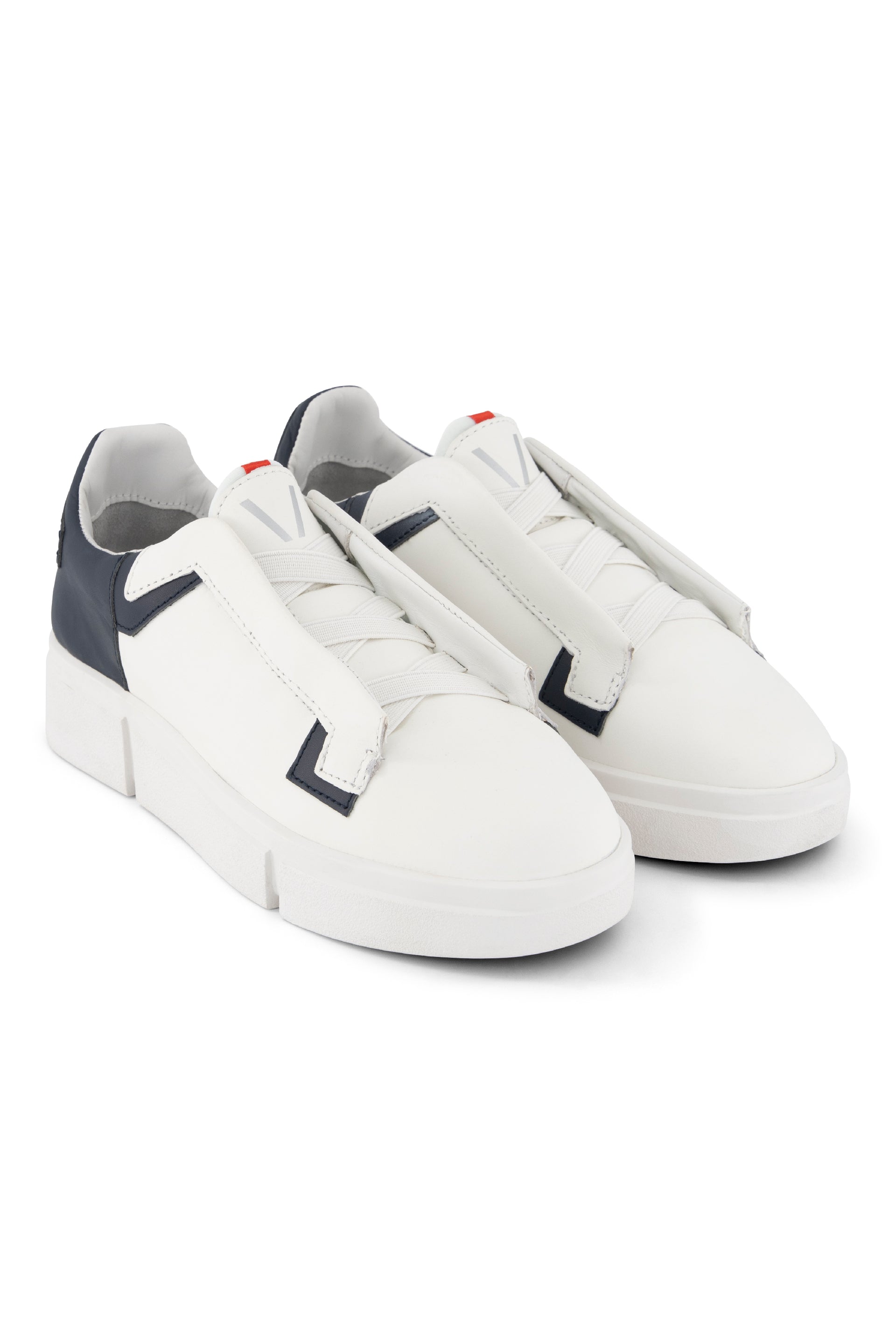 VS-004 White/Navy - Laceless Sneaker - Vassalli