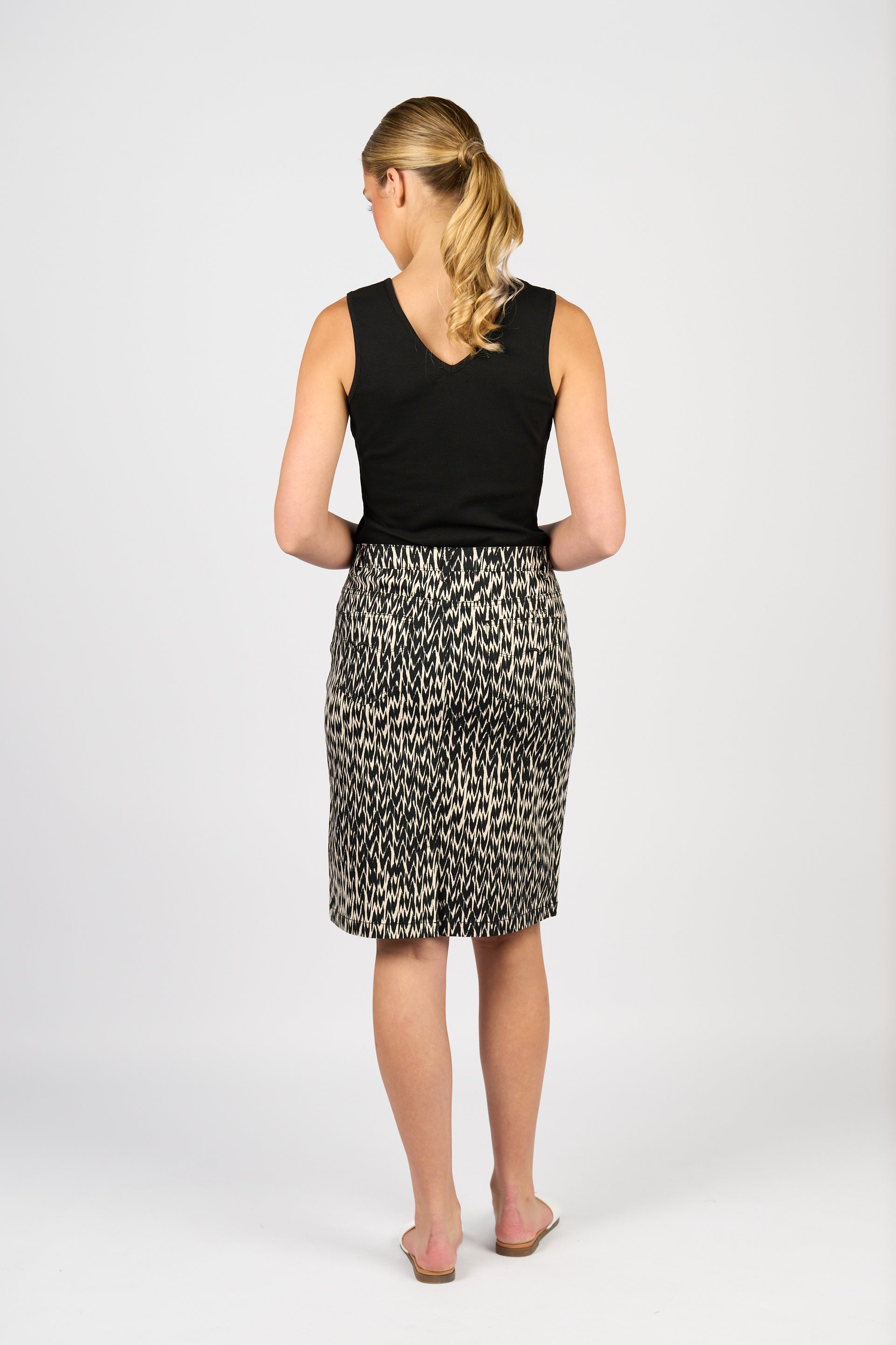 372AV Lightweight Skirt - Beau - Vassalli