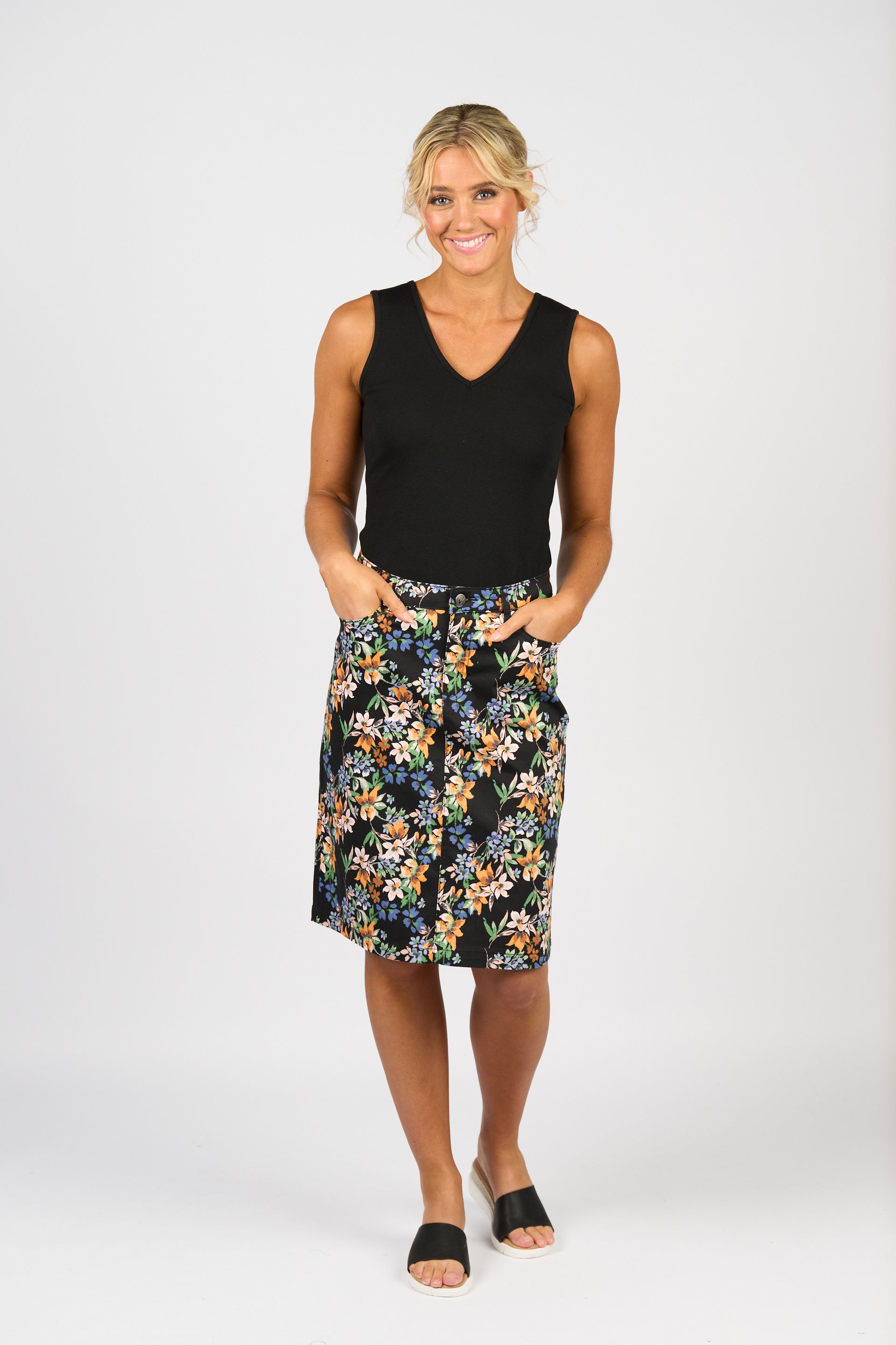 372AV Lightweight Skirt - Grove - Vassalli