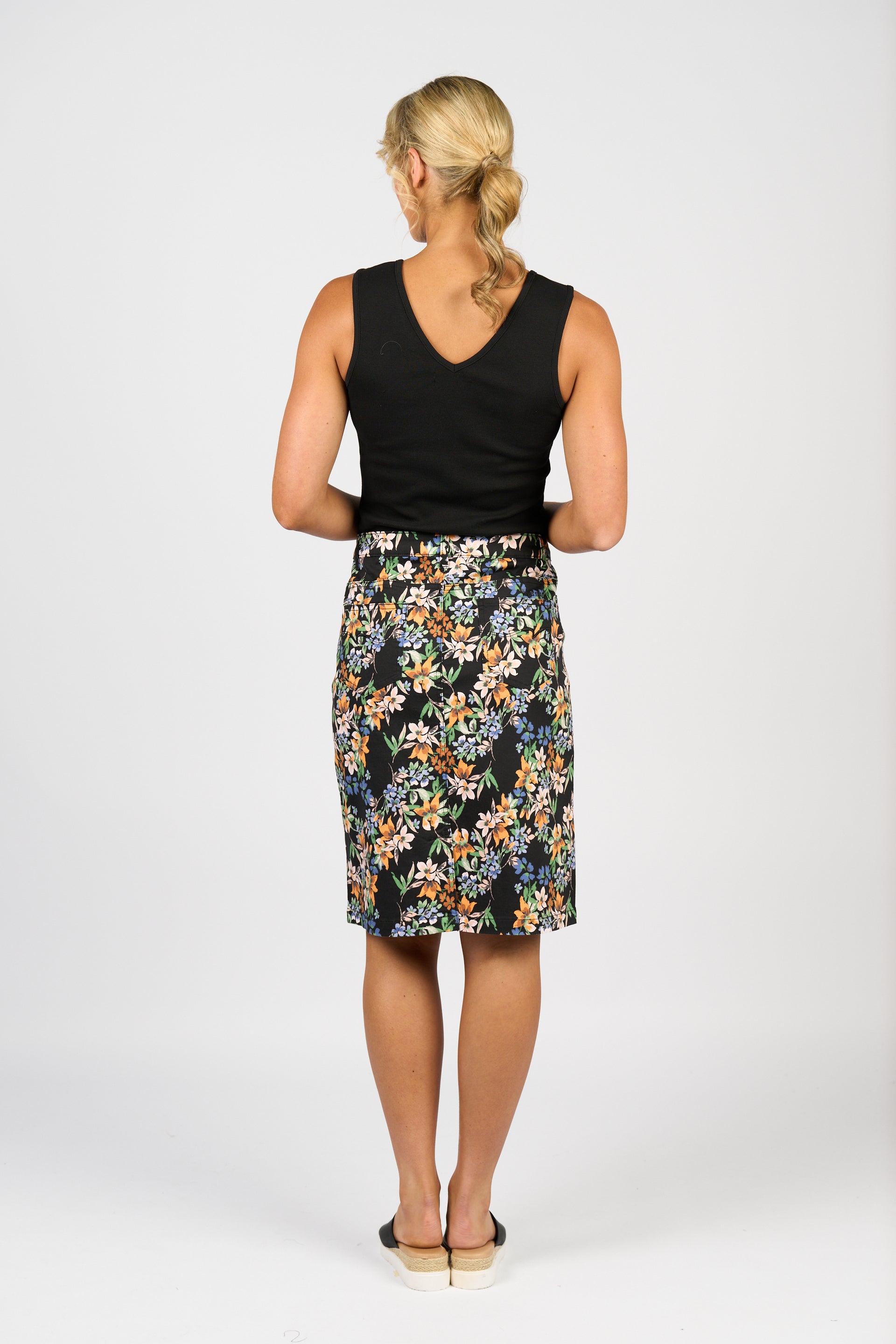 372AV Lightweight Skirt - Grove - Vassalli