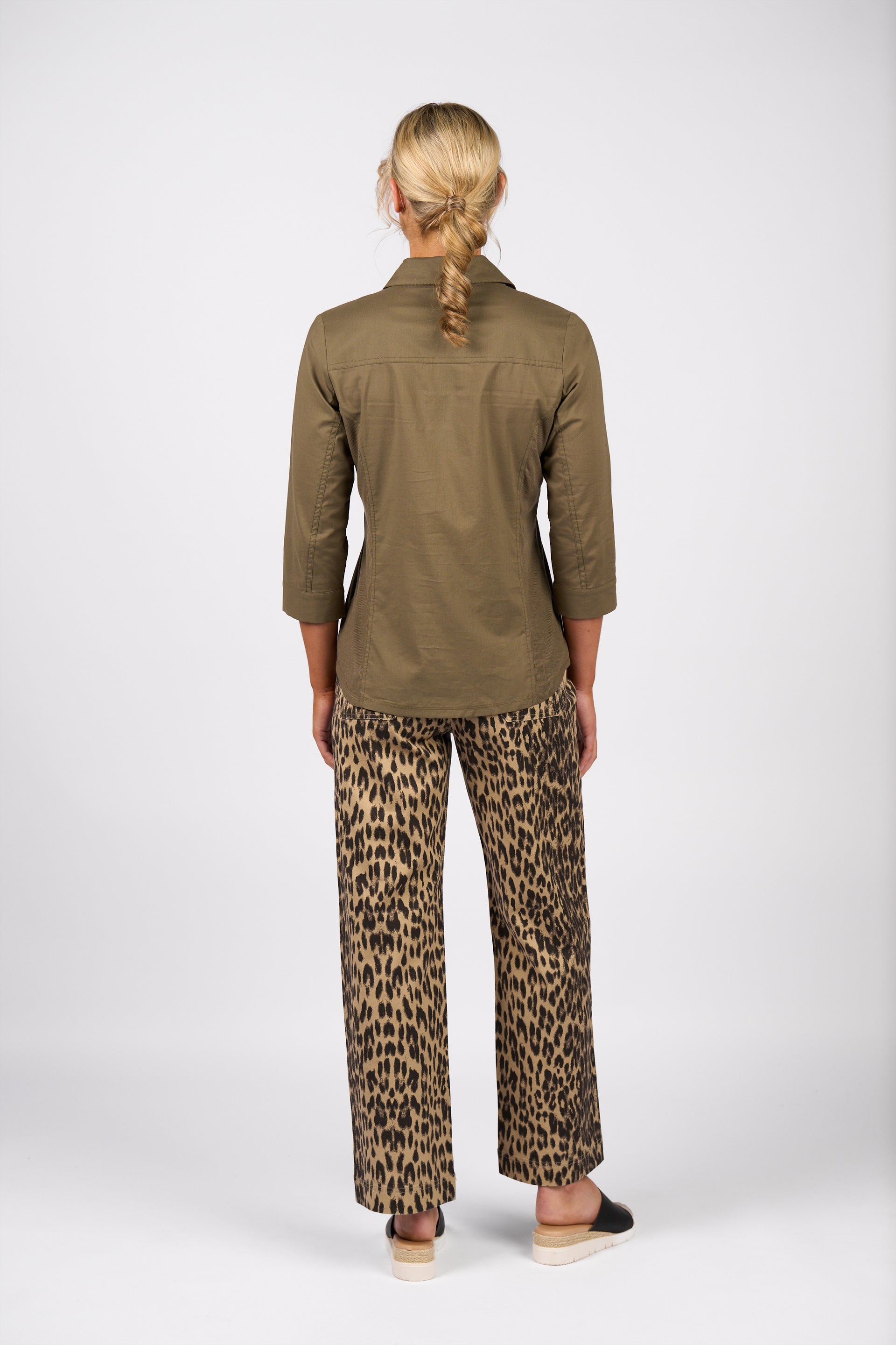 4032 Button Up Shirt - Olive - Vassalli