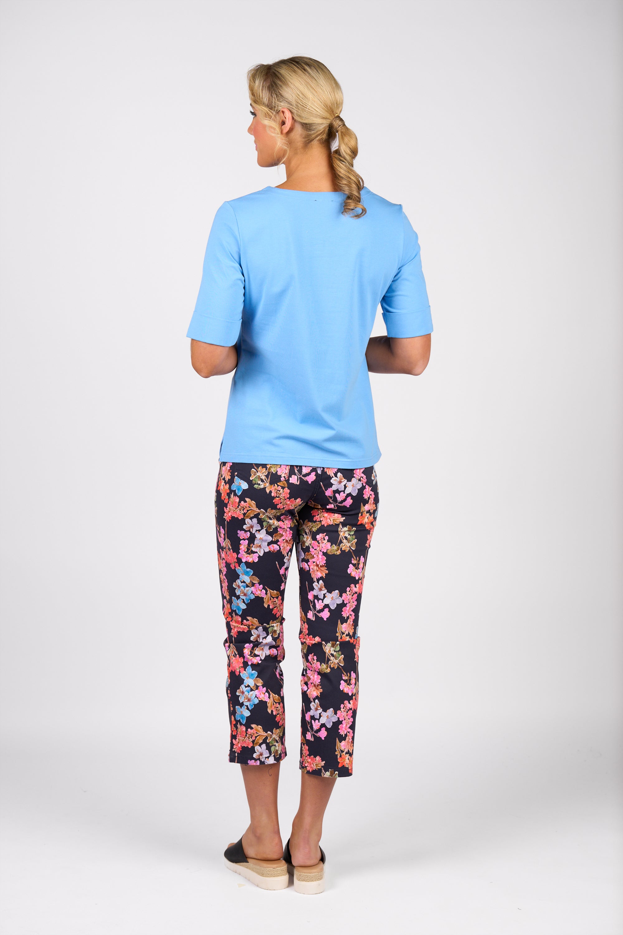 4264 V Neck Top - Sky - Vassalli