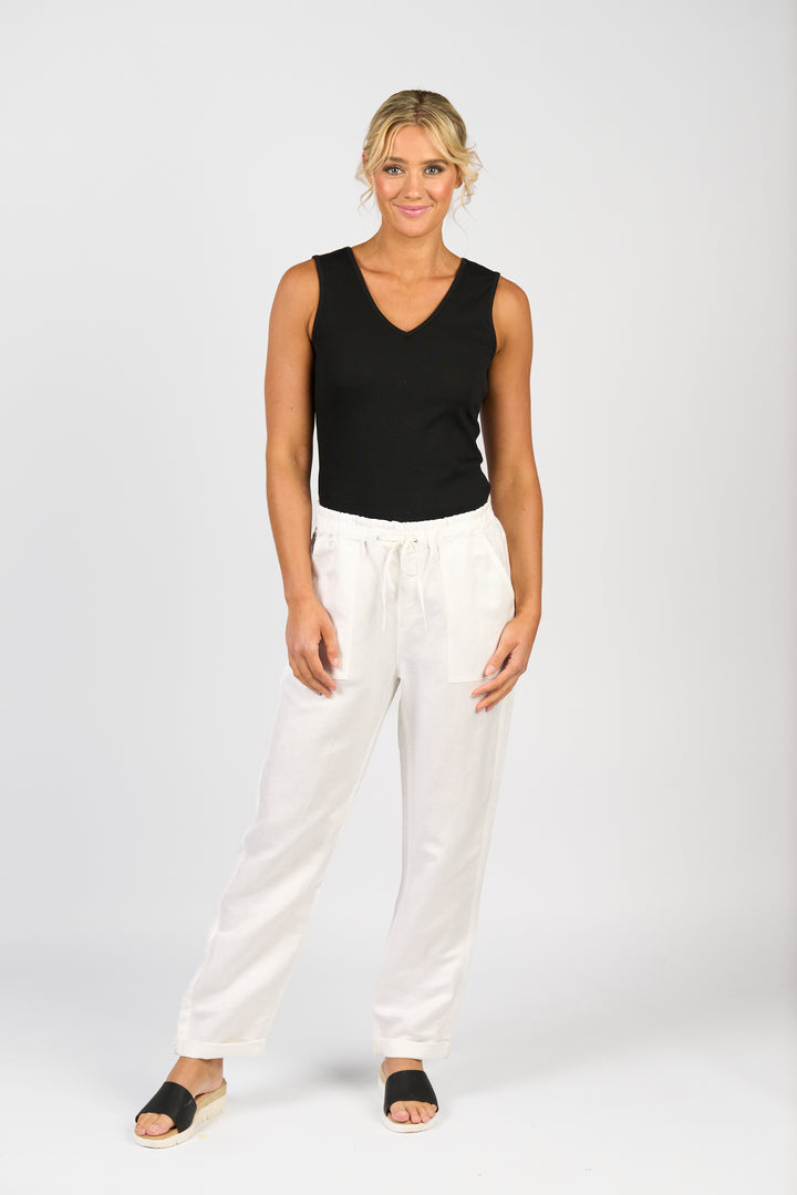 5016 Ankle Grazer Pant - White - Vassalli