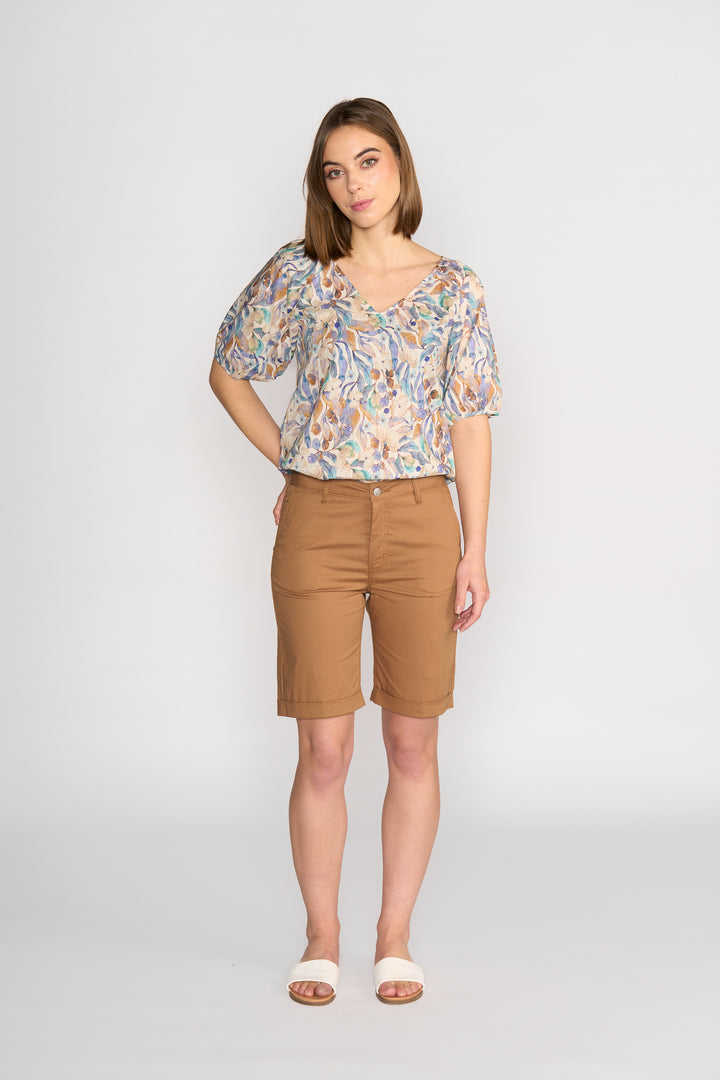5775A Above Knee Short - Pecan - Vassalli