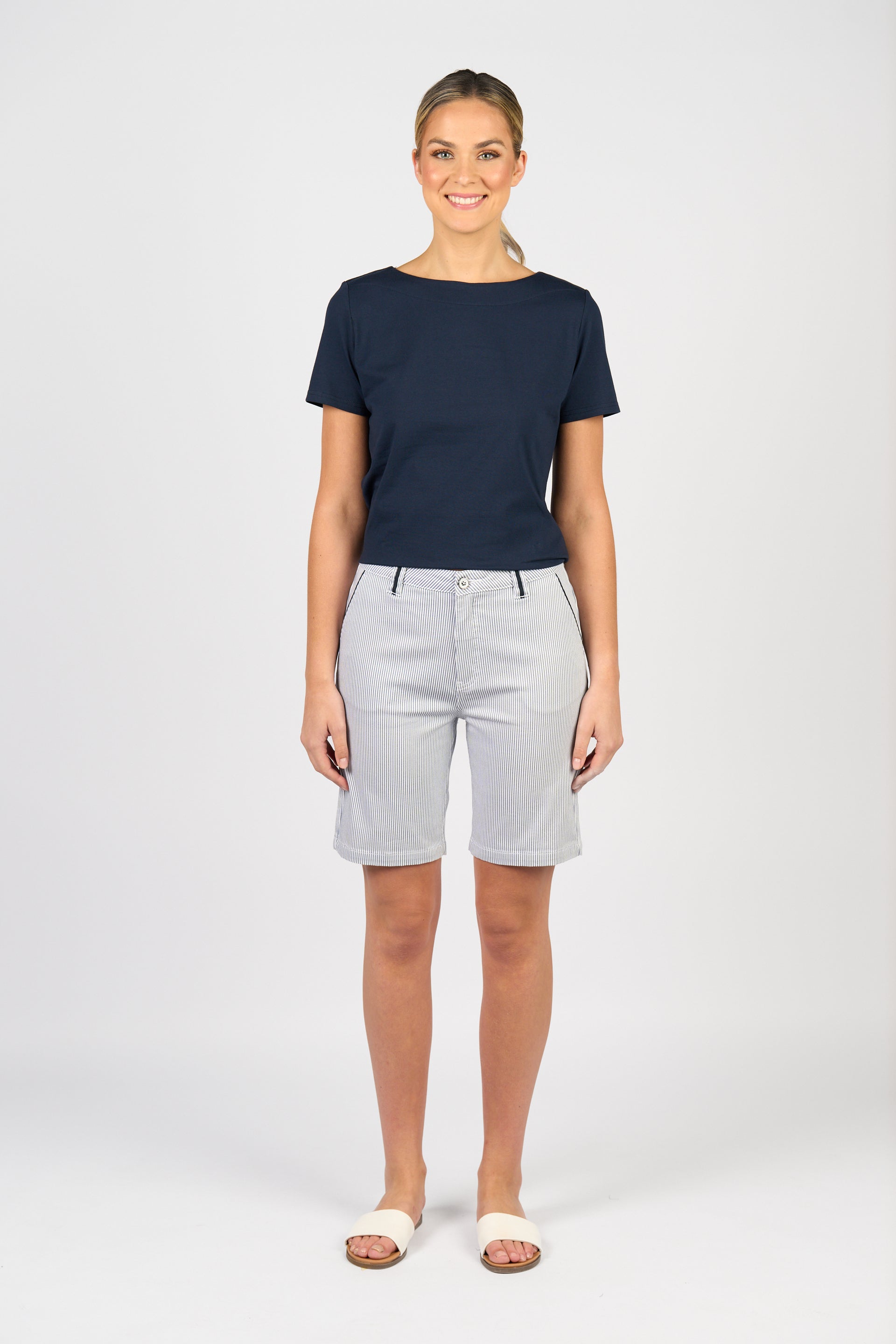 5998 Shorts - Ink/White Stripe - Vassalli