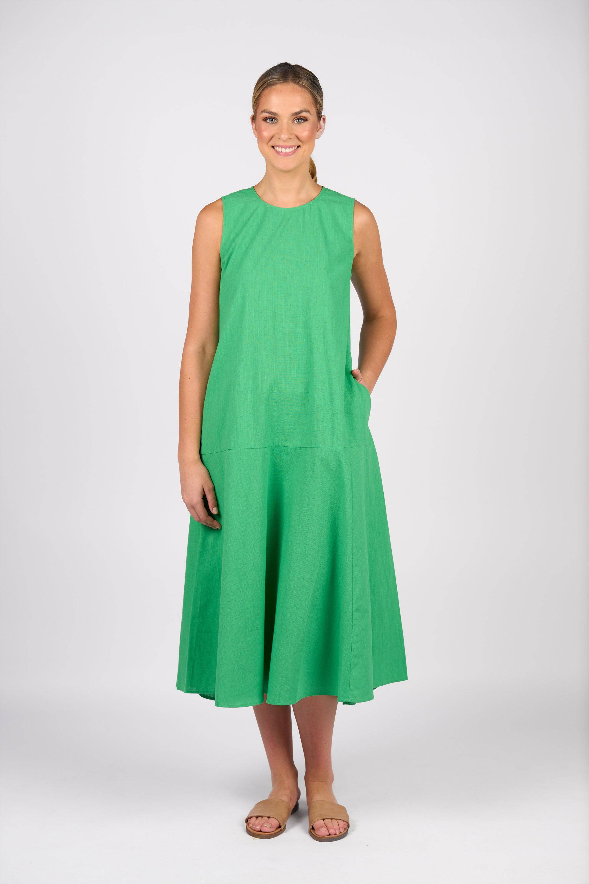 Sleeveless Dress - Clover