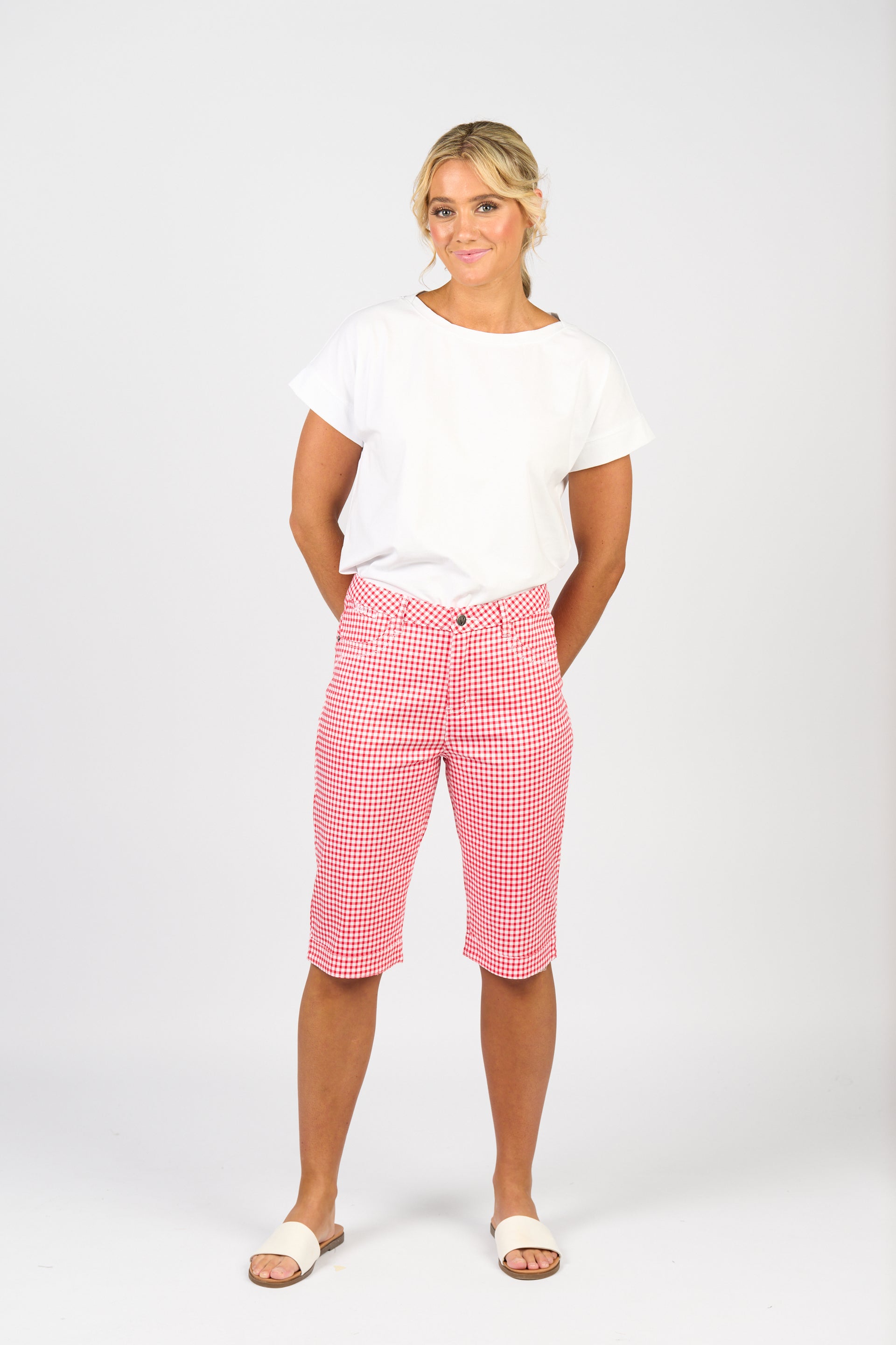 H1001ALW Lightweight Shorts - Red Gingham - Vassalli
